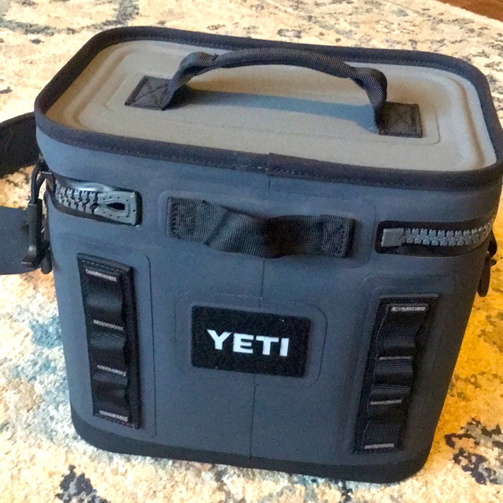 YETI Hopper flip #8 almost new used a couple of times